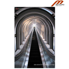 Escalier d&#39;escalier intérieur intérieur de métro